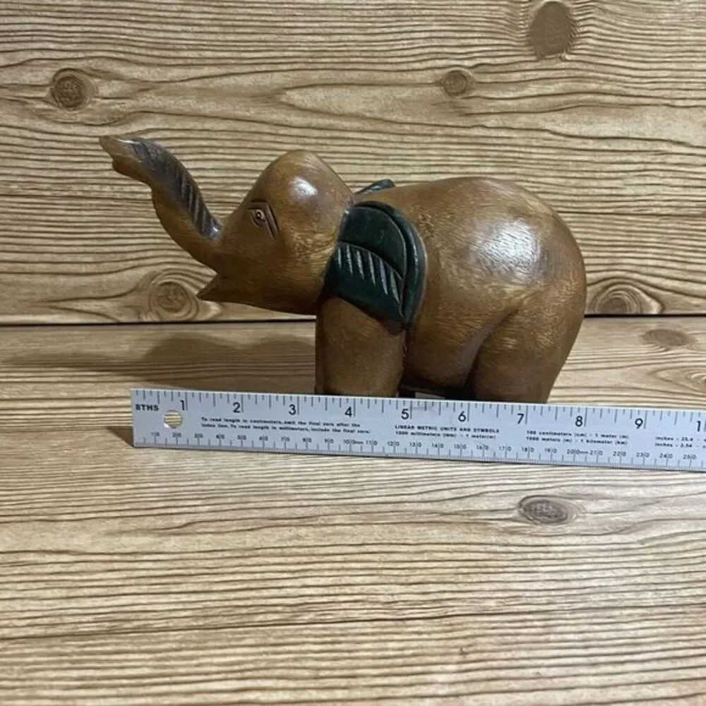 VTG‎ Wooden Elephant Handcrafted in Kingdom of Thailand for The Mandalay Box Co